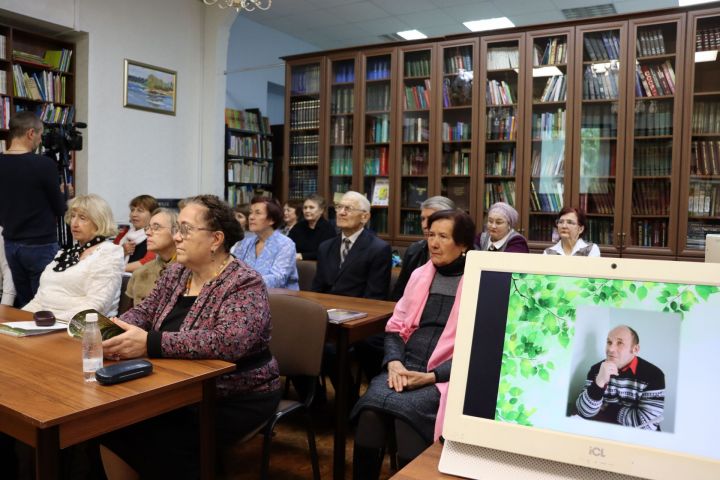 В Чистополе состоялся вечер памяти незрячего поэта Рифката Гардиева (фоторепортаж)