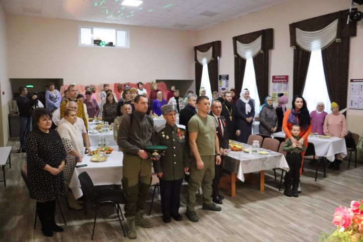 В Чистопольском районе организовали концерт для тех, кто помогает фронту (фоторепортаж)