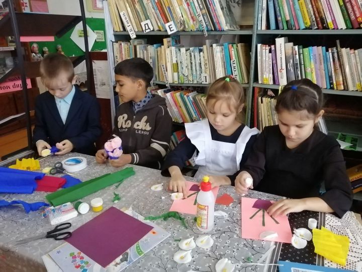 Подарок своими руками: мастер-класс для юных жителей чистопольского села