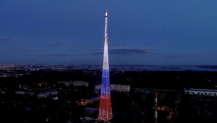 Казанская телебашня окрасится в цвета флагов России и Татарстана