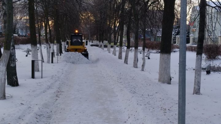 Почти 3 тысячи кубометров снега вывезли с улиц Чистополя с начала декабря