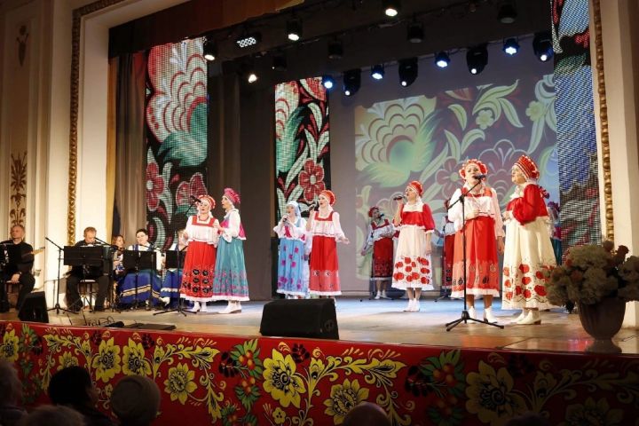 В Чистополе прошел фестиваль «Поет душа народная»