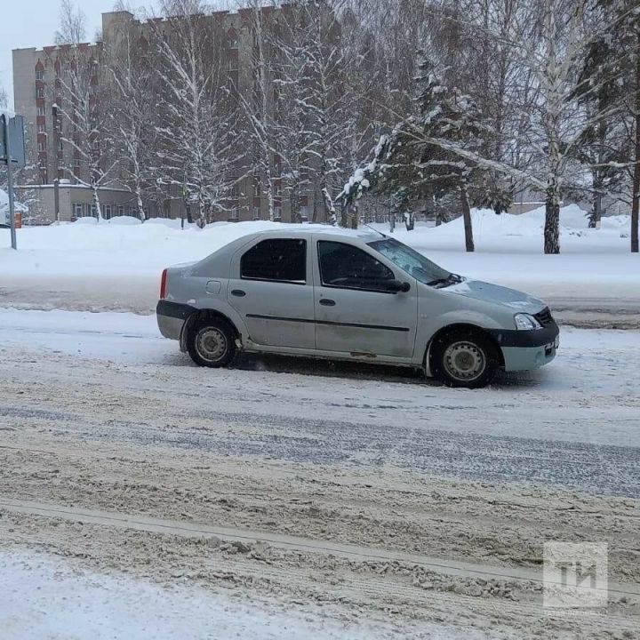 В Нижнекамске легковушка на зебре сбила 40-летнюю женщину