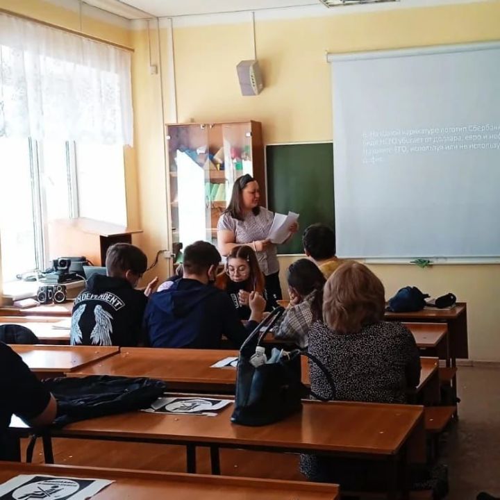 Чистопольские студенты соревновались в интеллектуальной игре
