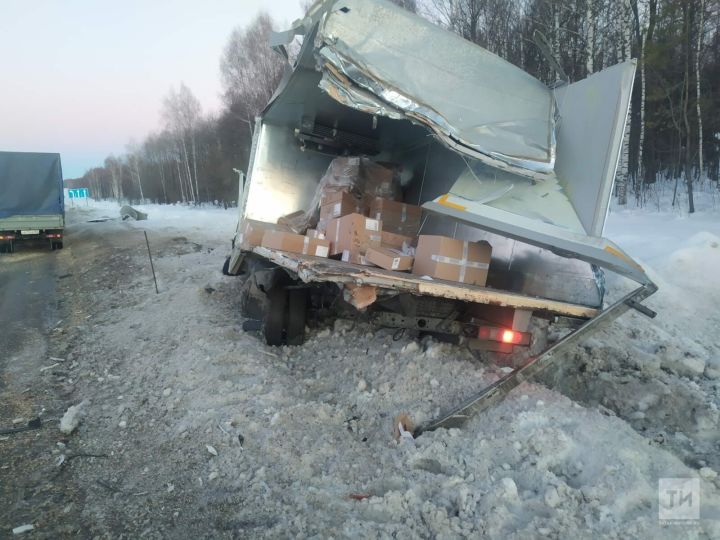 На трассе М7 в Тюлячинском районе произошло массовое ДТП