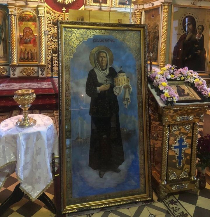 В Чистопольский храм привезли икону с частицей мощей Матроны Московской