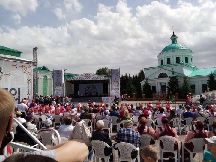 На фестивале «Каравон» выступит хор имени Пятницкого