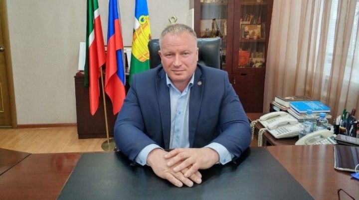 Глава Чистопольского района поздравляет с Днем физкультурника