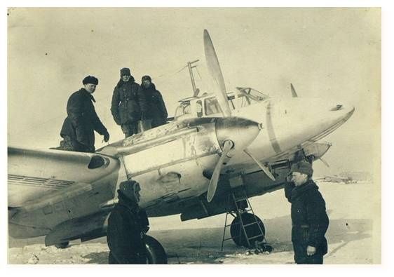 Урок памяти в чистопольской гимназии посвятили 80-летию со дня гибели экипажа самолета ПЕ-2