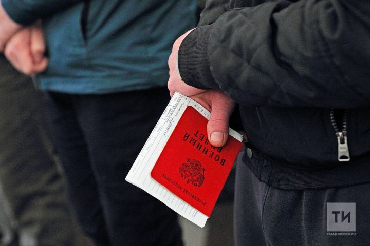 Казанский военный прокурор напомнил об уголовной ответственности за дезертирство