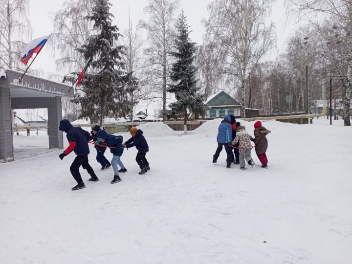 Для детей из чистопольского села устроили зимние игры