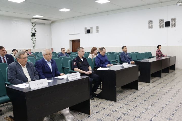 Чистопольские депутаты проголосовали за внесение изменений в городской бюджет