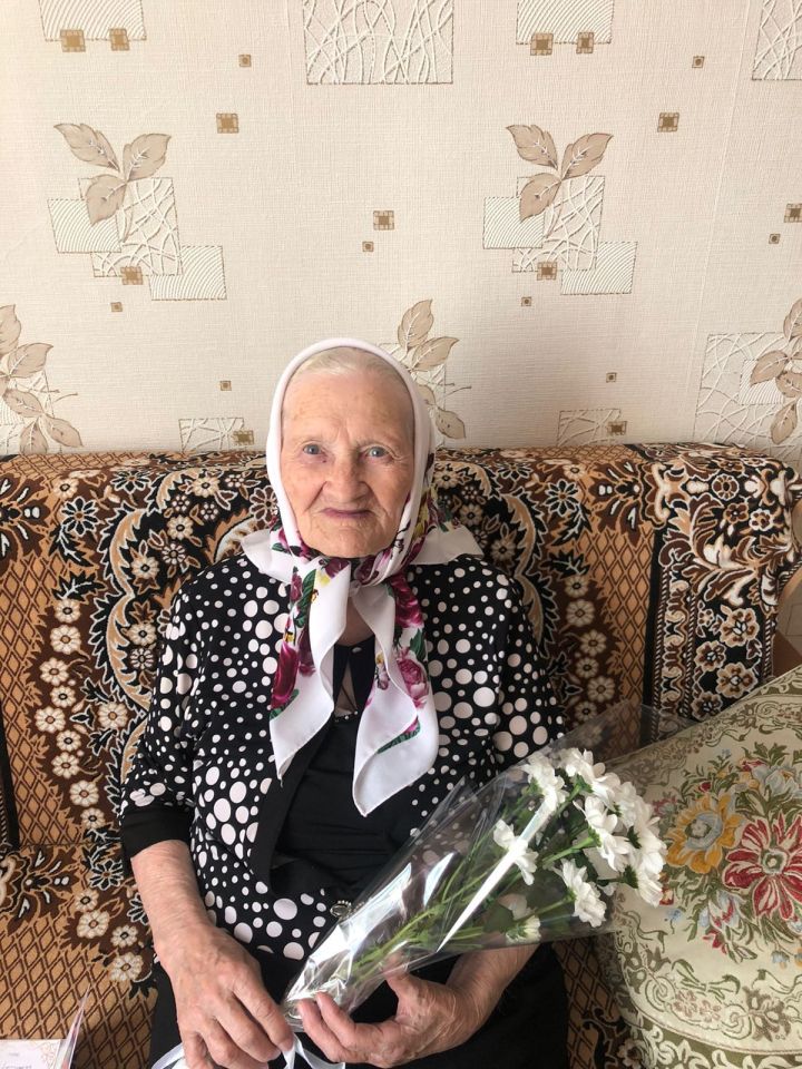 Жительницу Чистополя поздравили с 95-летием