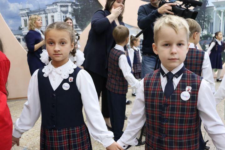 Чистопольских школьников посвятили в «Орлята России» (фоторепортаж)