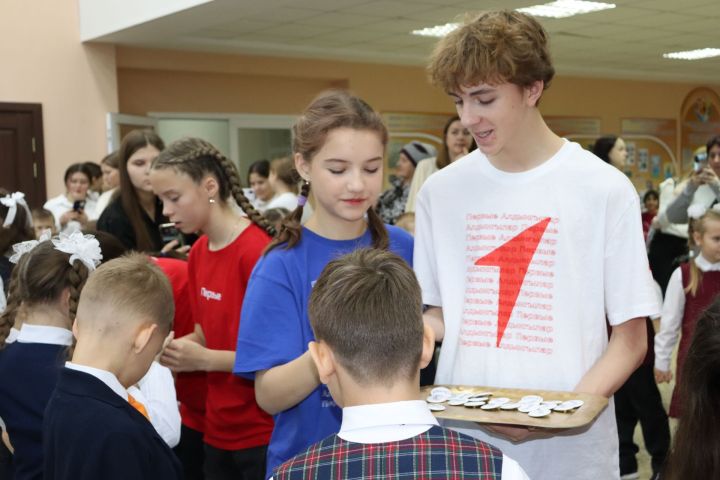 Чистопольских школьников посвятили в «Орлята России» (фоторепортаж)