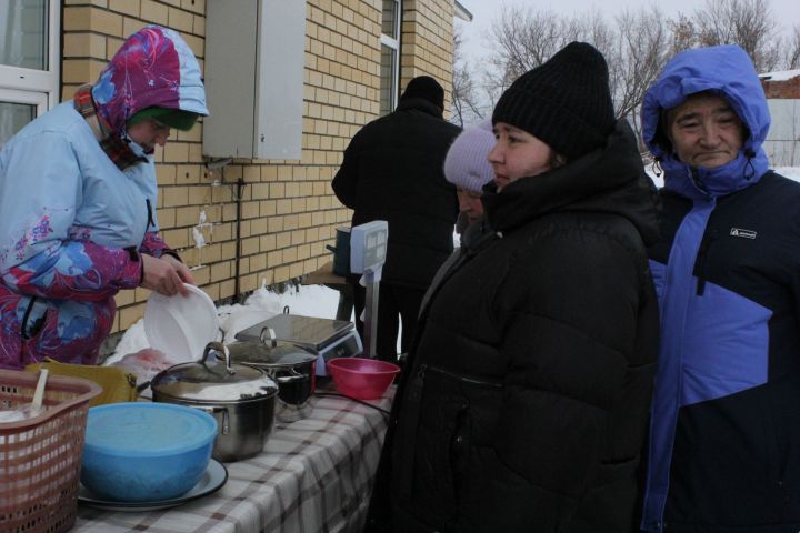 В поселке Юлдуз Чистопольского района состоялись праздничные гуляния «Масленица озорная, разудалая»