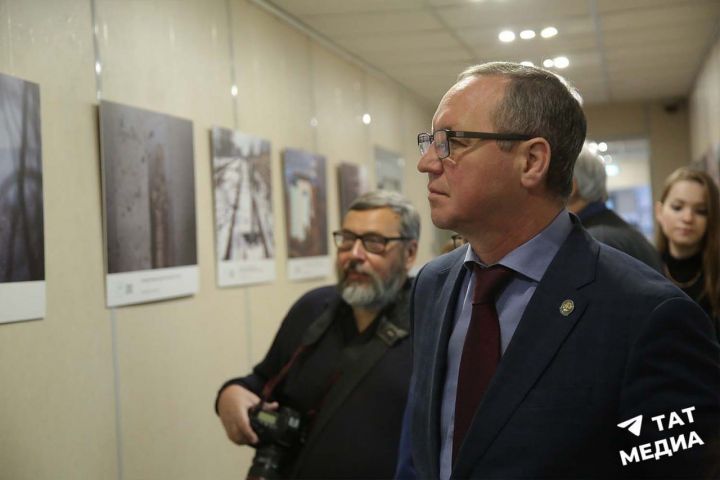 В Казани открылась фотовыставка с Донбасса