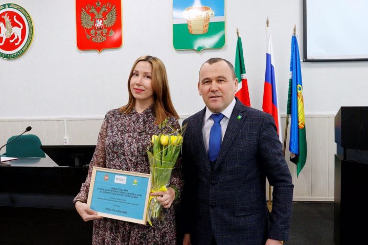 Юлия Плотникова из Чистополя получила господдержку для приобретения жилья
