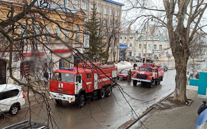 В Чистополе в центре города произошло возгорание