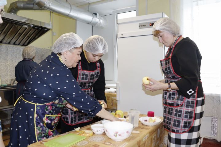 «Сладко и точка»: в Чистополе заработала учебно-практическая пекарня (фоторепортаж)