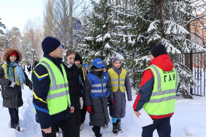 В день рождения отрядов ЮИД в Чистополе устроили праздник на свежем воздухе (фоторепортаж)