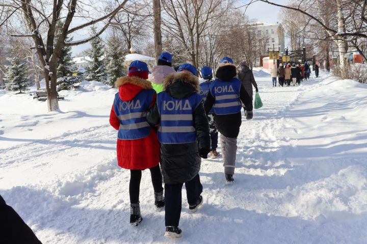 В день рождения отрядов ЮИД в Чистополе устроили праздник на свежем воздухе (фоторепортаж)