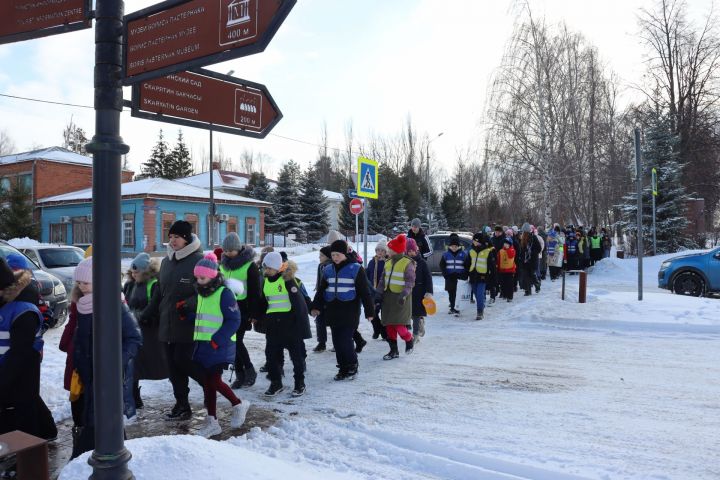 В день рождения отрядов ЮИД в Чистополе устроили праздник на свежем воздухе (фоторепортаж)