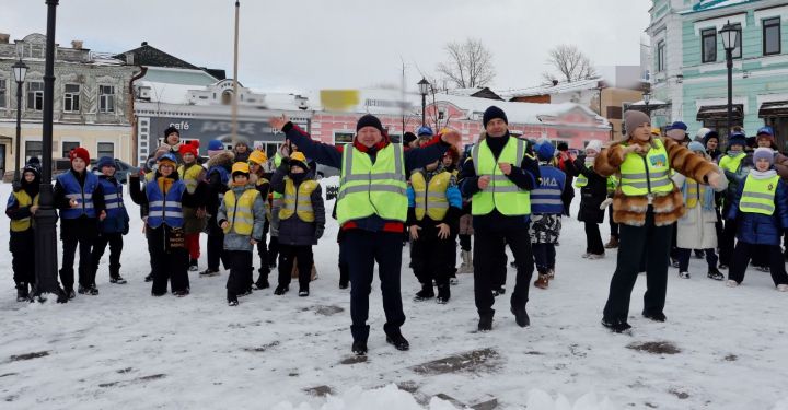 В день рождения отрядов ЮИД в Чистополе устроили праздник на свежем воздухе (фоторепортаж)