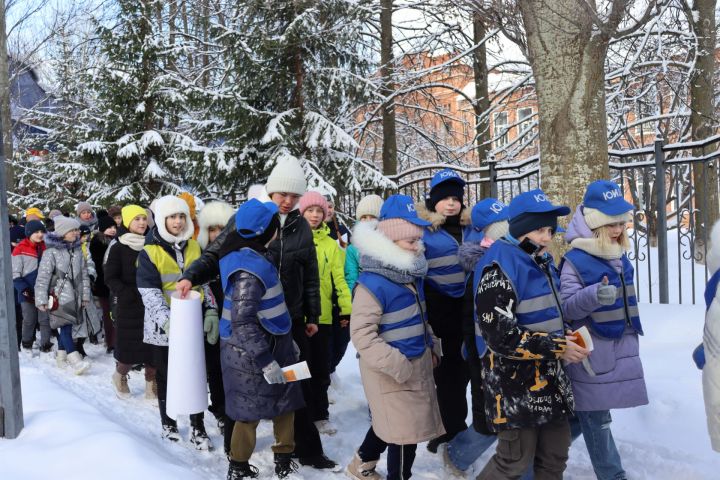 В день рождения отрядов ЮИД в Чистополе устроили праздник на свежем воздухе (фоторепортаж)