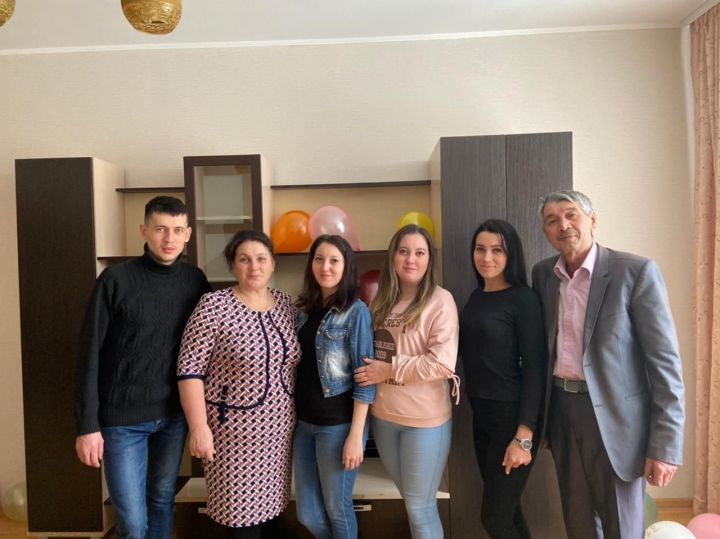 «Балаларым өчен Аллаһы Тәгаләгә рәхмәтлемен»