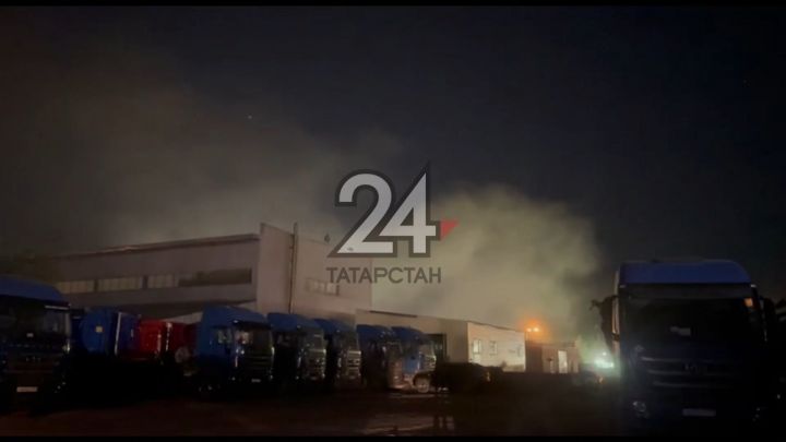На казанском заводе по производству бетона произошел пожар