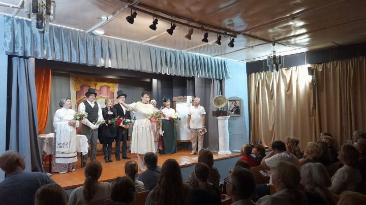 Спектакли чистопольского театра «Смешные люди» проходят при полном аншлаге