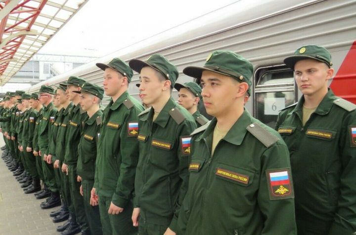 С апреля по июль защищать Родину отправились более 3 тысяч призывников из РТ