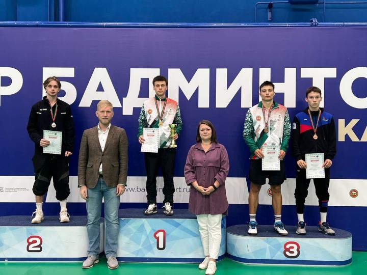 Чистопольский бадминтонист завоевал медали на чемпионате РТ