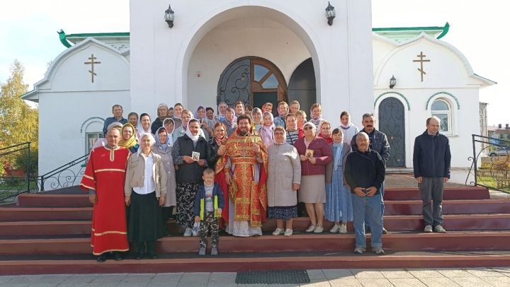 В Чистополе молитвенно почтили иерея Георгия Чиненкова