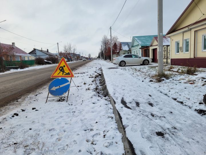 В Чистополе на 18 улицах появились новые тротуары