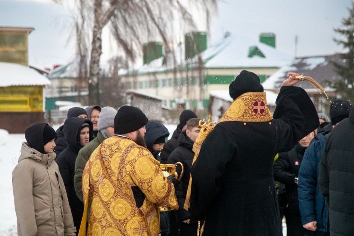 Епископ Пахомий освятил место под строительство храма в поселке Юлдуз