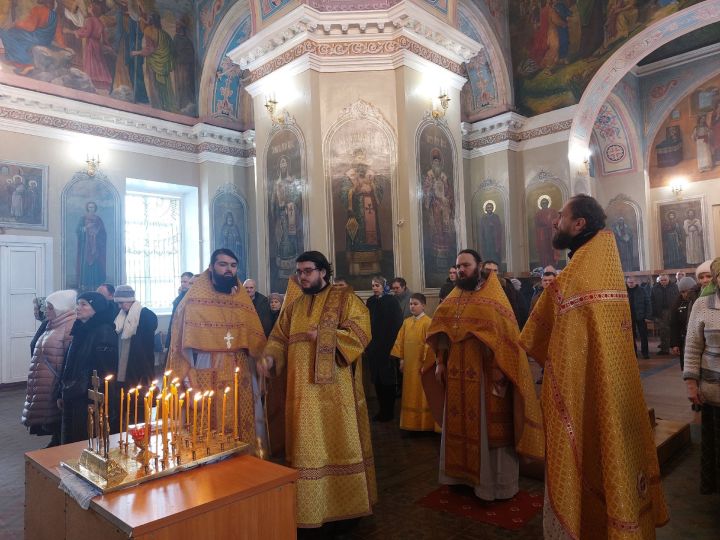 В чистопольском соборе молитвенно почтили новомучеников и исповедников Русской церкви