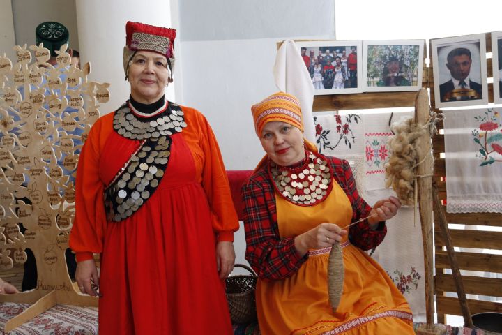 Семья Малышевых победила в муниципальном этапе фестиваля «Эхо веков в истории семьи — Тарихта без эзлебез»