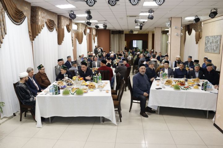 Более 100 человек пригласили на большой ифтар в Чистополе
