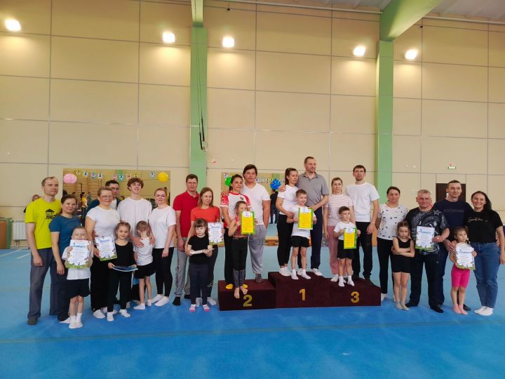 Девять чистопольских семей приняли участие в спортивном соревновании