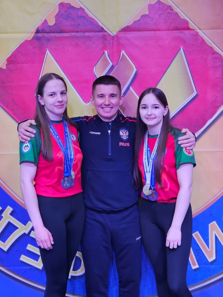 Чистопольские армрестлеры привезли с Чемпионата России медали разных достоинств