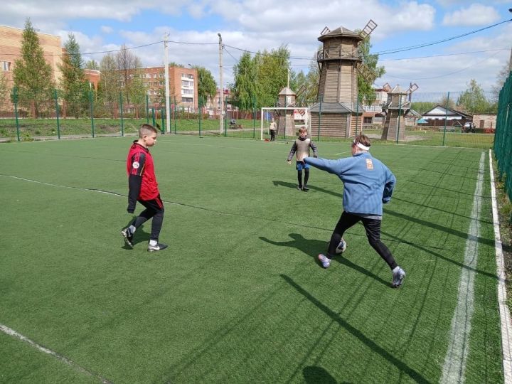 В Чистополе прошел футбольный турнир, посвященный Дню Великой Победы