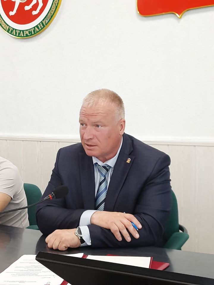 Дмитрий Иванов поручил коммунальным службам Чистополя оперативнее реагировать на обращения населения