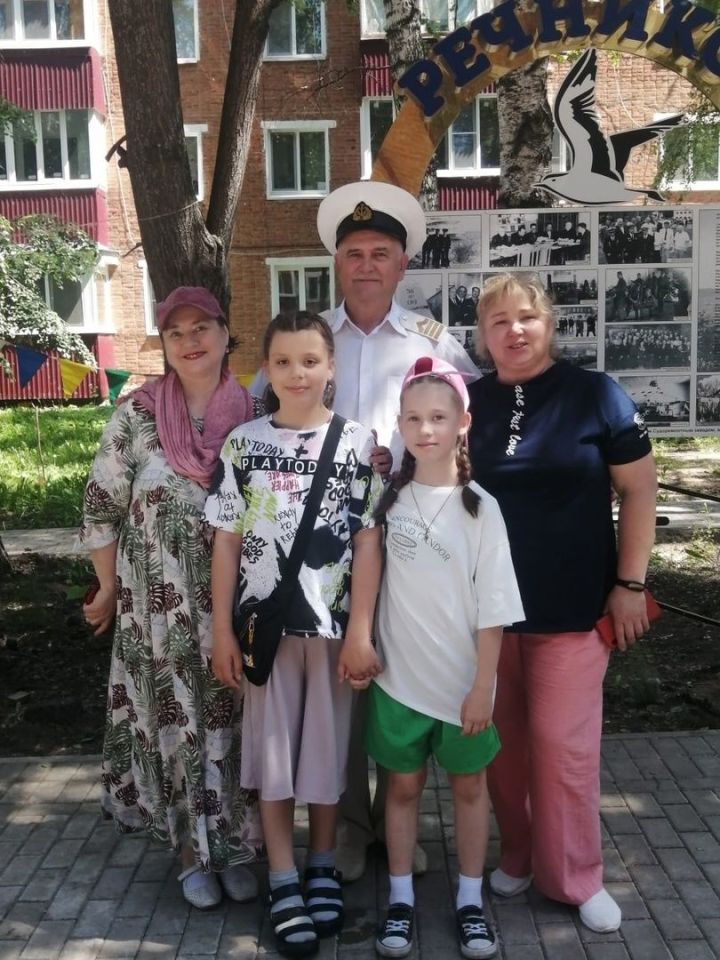 В чистопольском сквере прошла литературно – познавательная программа «Край родной, на век любимый»