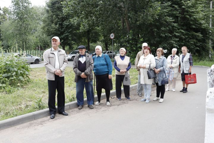 В Чистополе увековечили имя поэта и капитана Владимира Белова