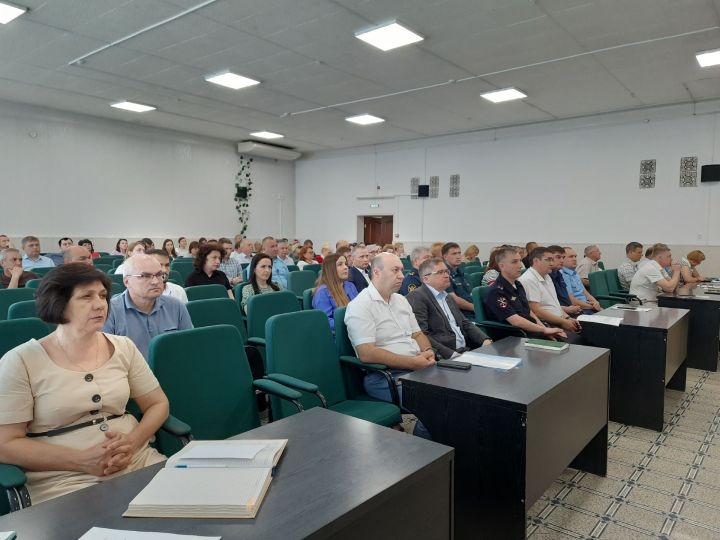 Дмитрий Иванов: содержать в порядке закрепленные территории необходимо в течение всего года