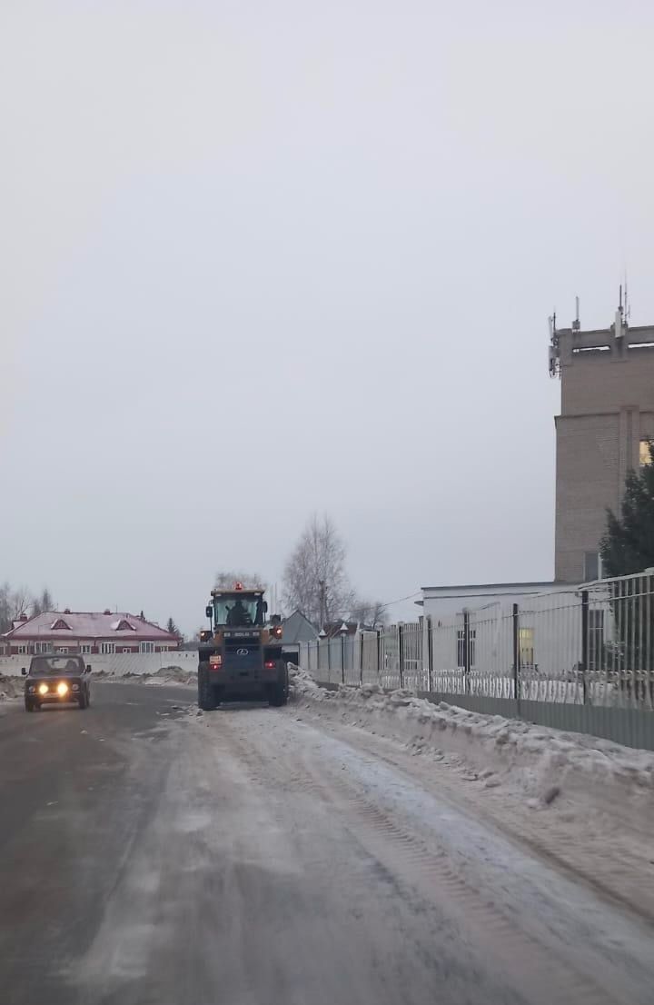 В Чистополе коммунальщики очистили от снега более тысячи километров дорог