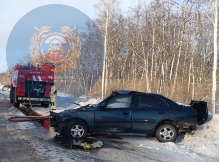 Один погиб: на трассе в Альметьевском районе столкнулись три автомобиля