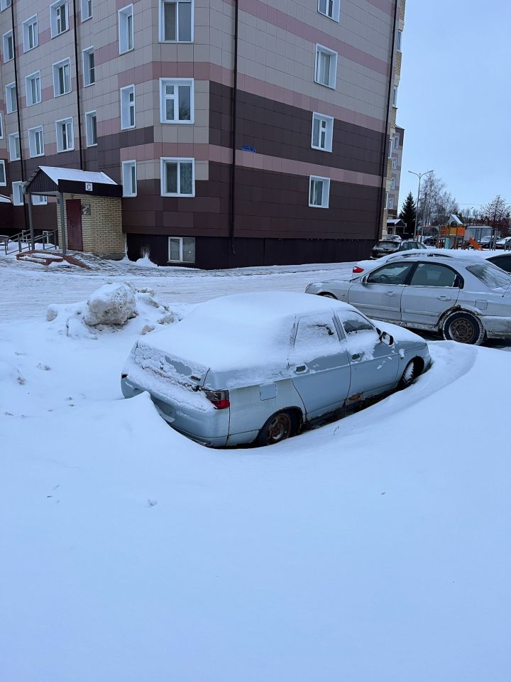 В Чистополе начинают борьбу с брошенными автомобилями